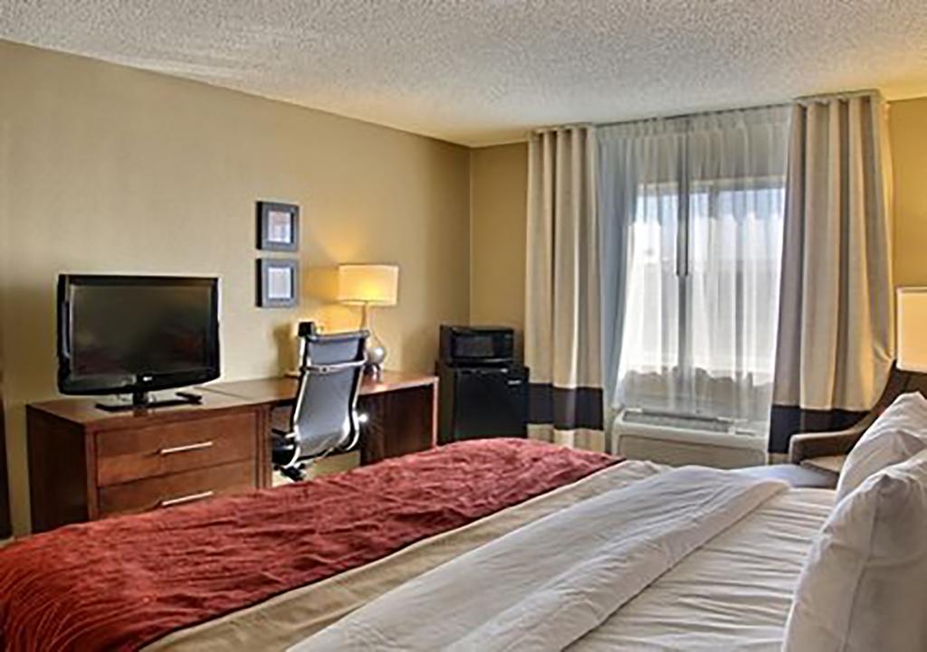 Comfort Inn East Wichita Exterior photo